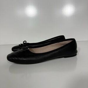Classic Black Leather Ballet Flats with Bow Trim